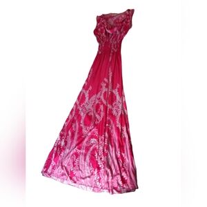 Elegant Pink Maxi Dress Size Medium